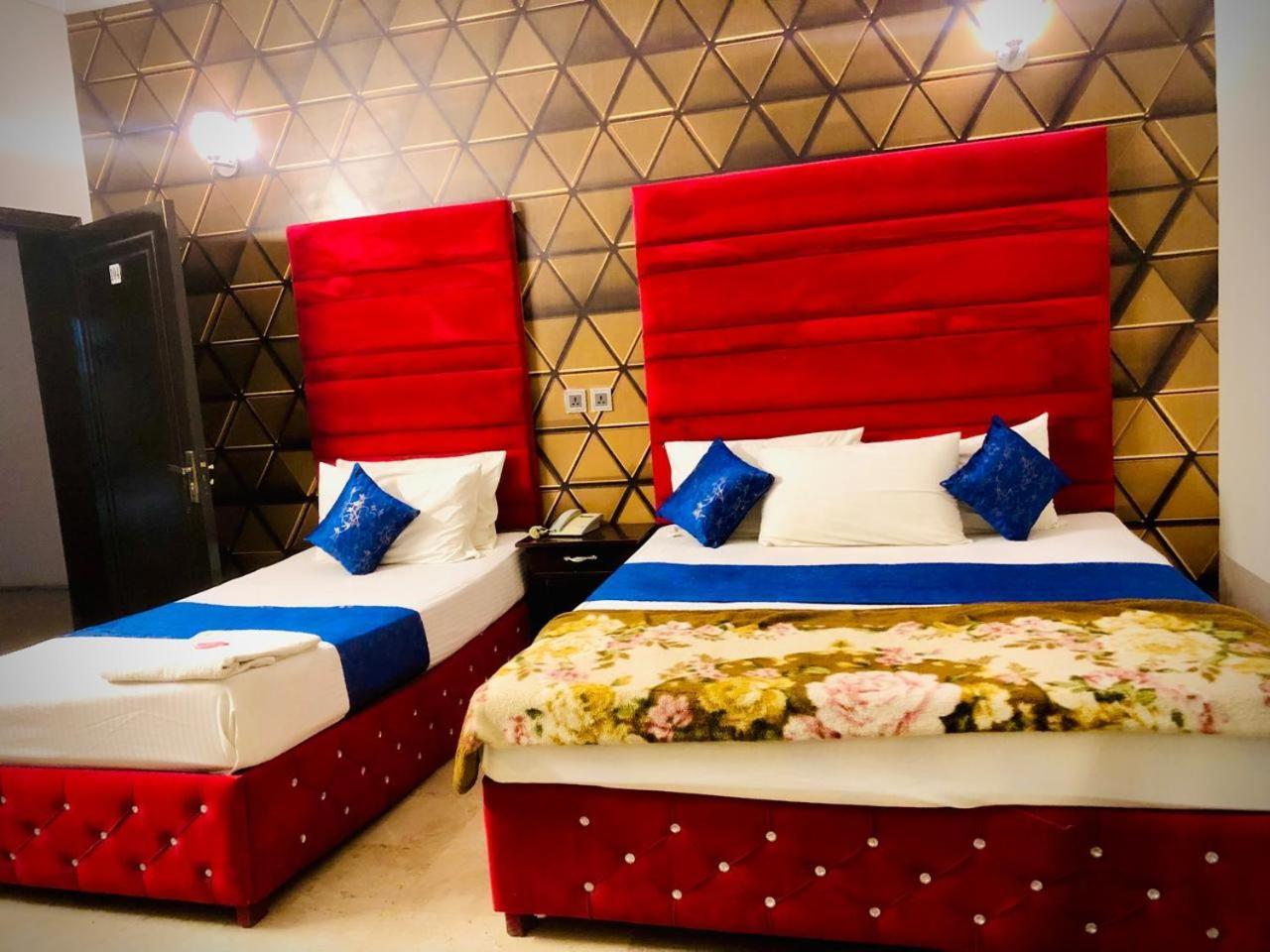 Hotel Royal Grand Lahore Esterno foto